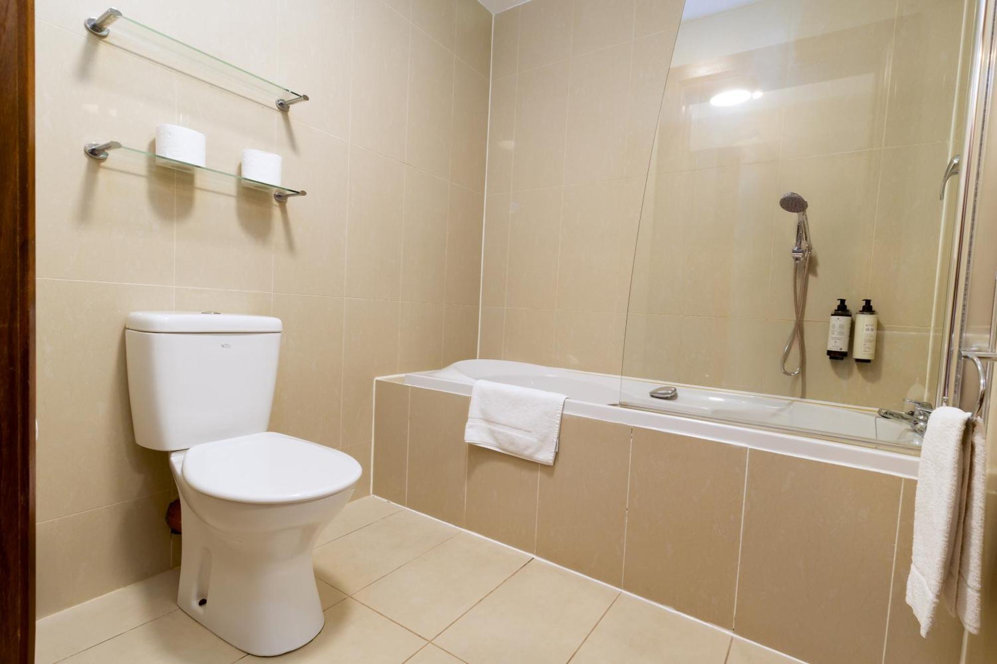 Tur An Tsaile - Galway Lakeside Apartments Экстерьер фото